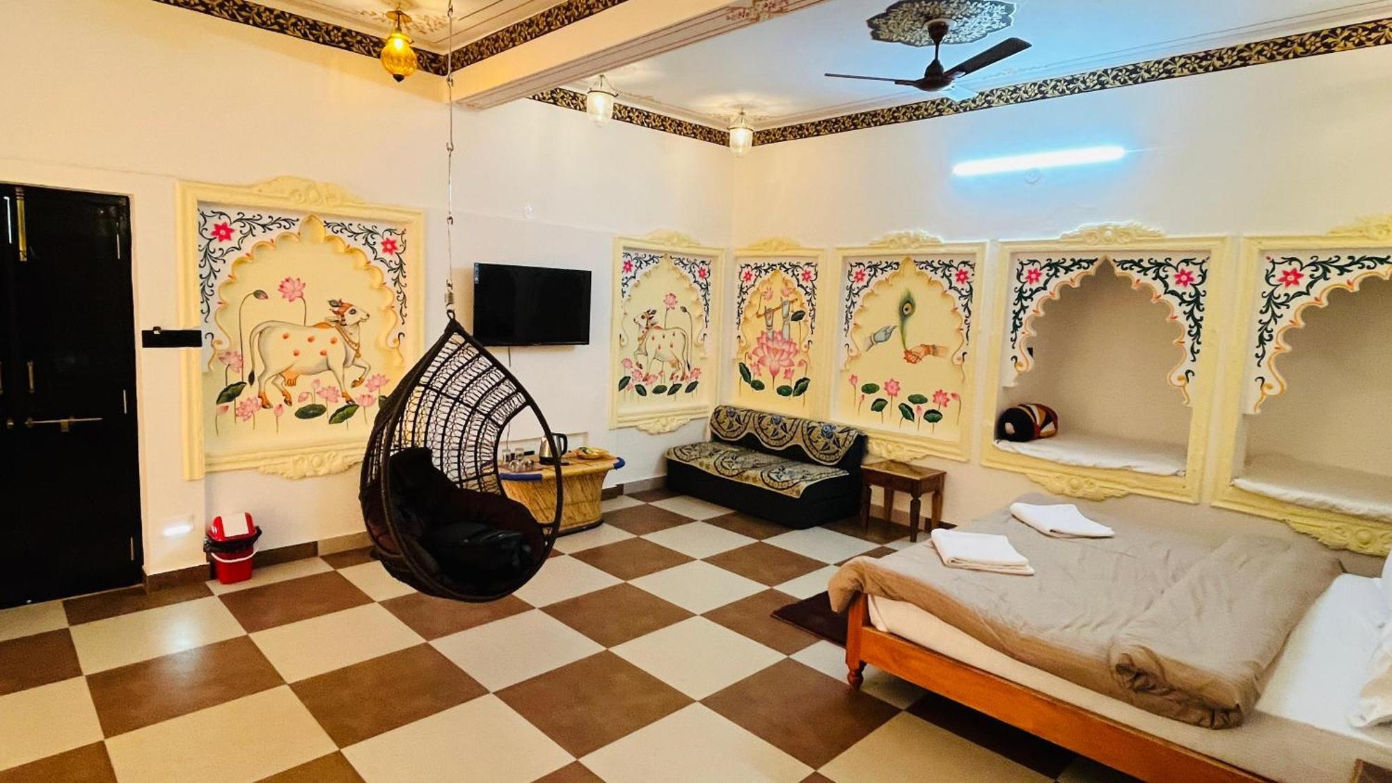 Hotel Ushaan Haveli Udaipur Esterno foto